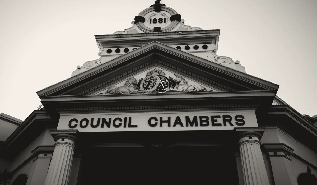 The facade of a civic building.